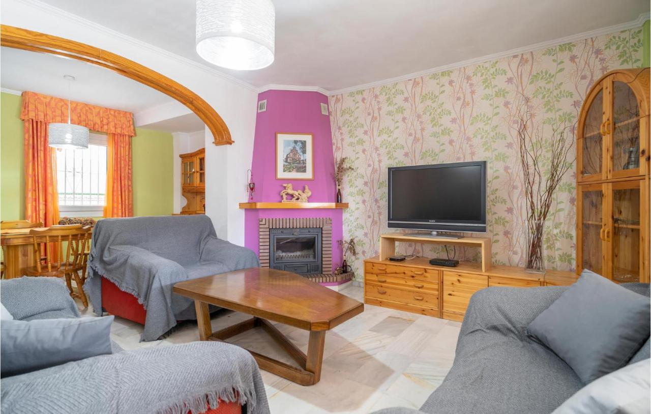 3 Bedroom Stunning Home In Торре-дель-Мар Екстер'єр фото